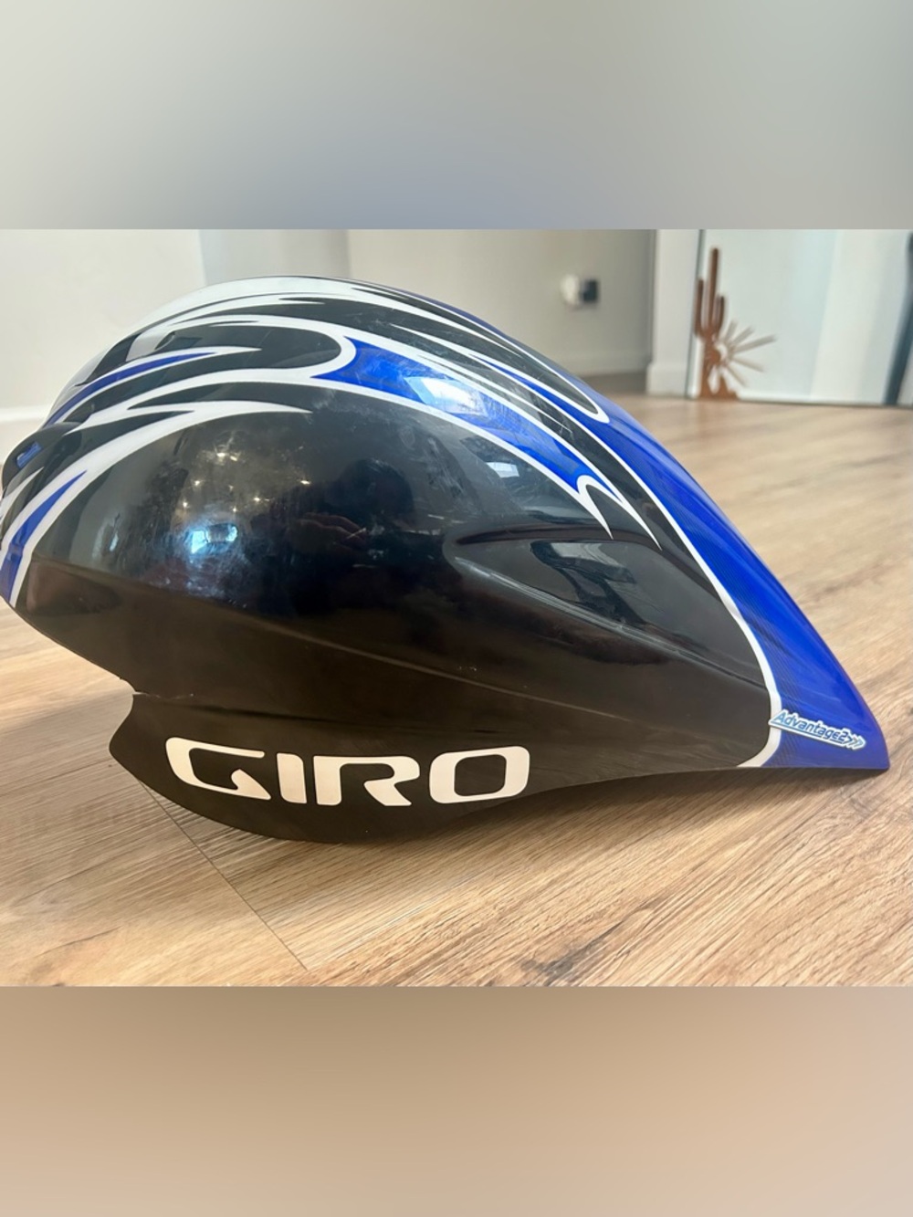 Giro Advantage 2 Bike Helmet White/Blue /Black Size 55-59 cm Medium G222